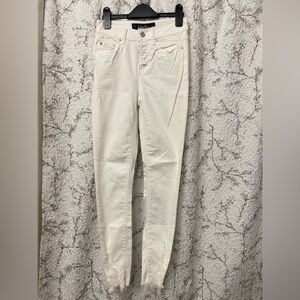 Indigo Rein distressed Women's Off-White Jeans Size 1